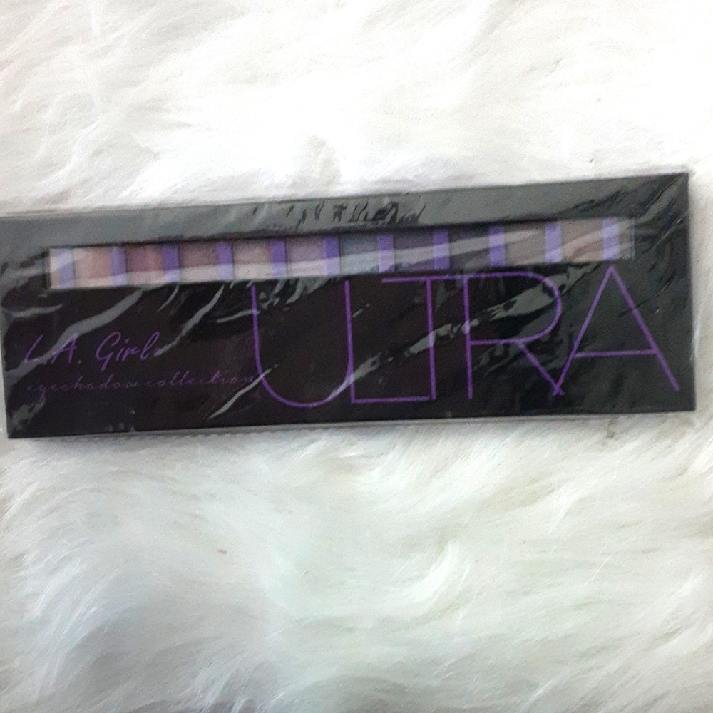 Women's Ultra Eyeshadow Pallette